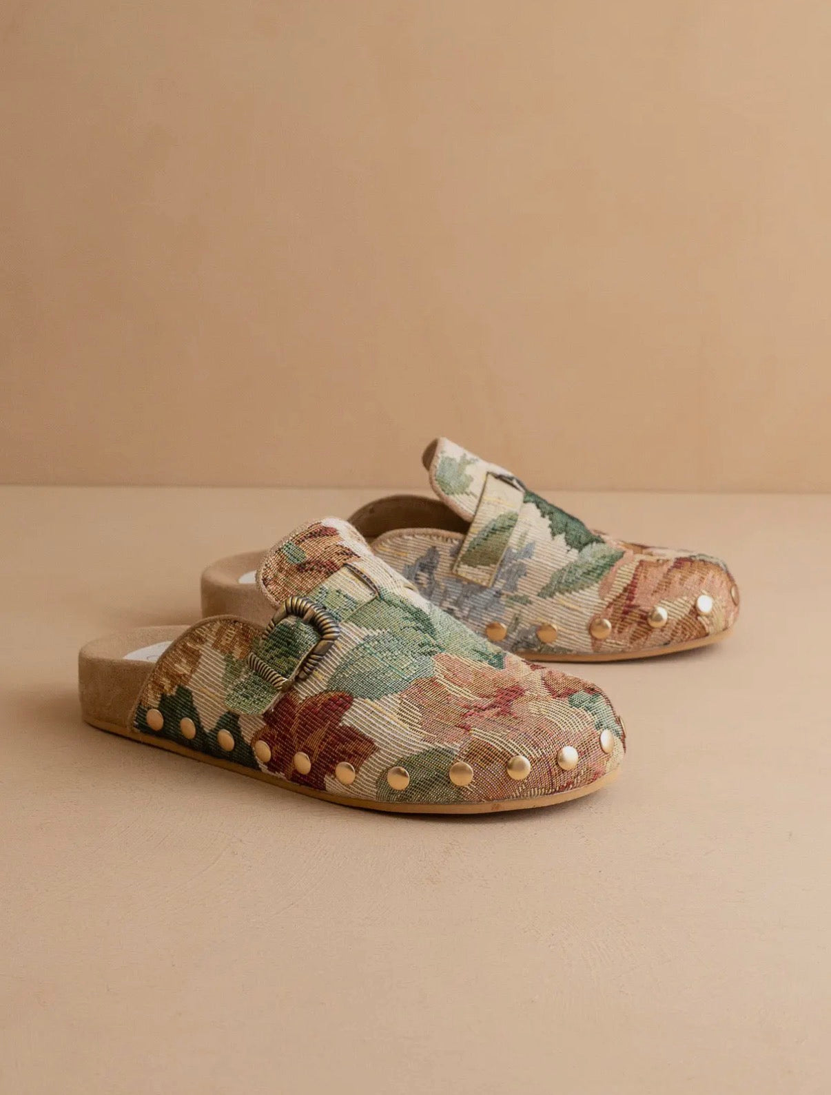 Toni Vintage Floral Clogs