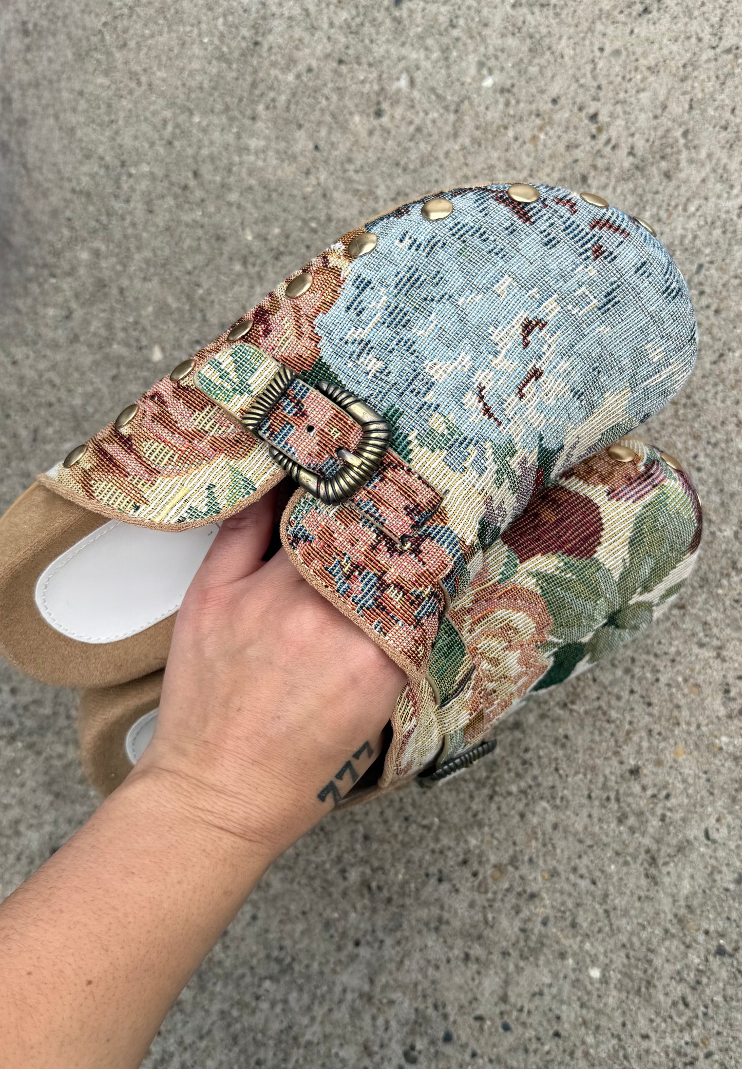 Toni Vintage Floral Clogs