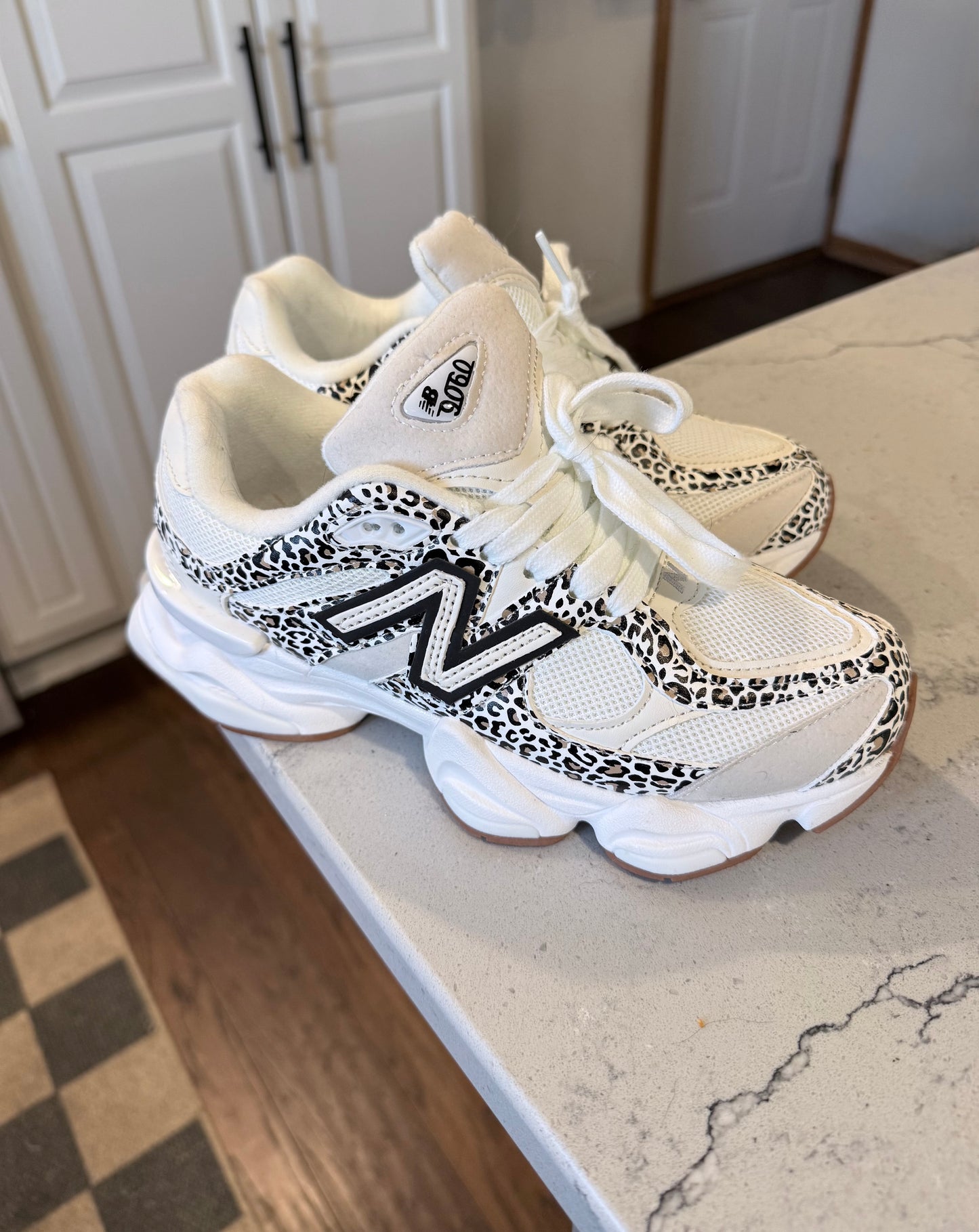 Cheetah NB 9060 Tennis Shoes - 6.5