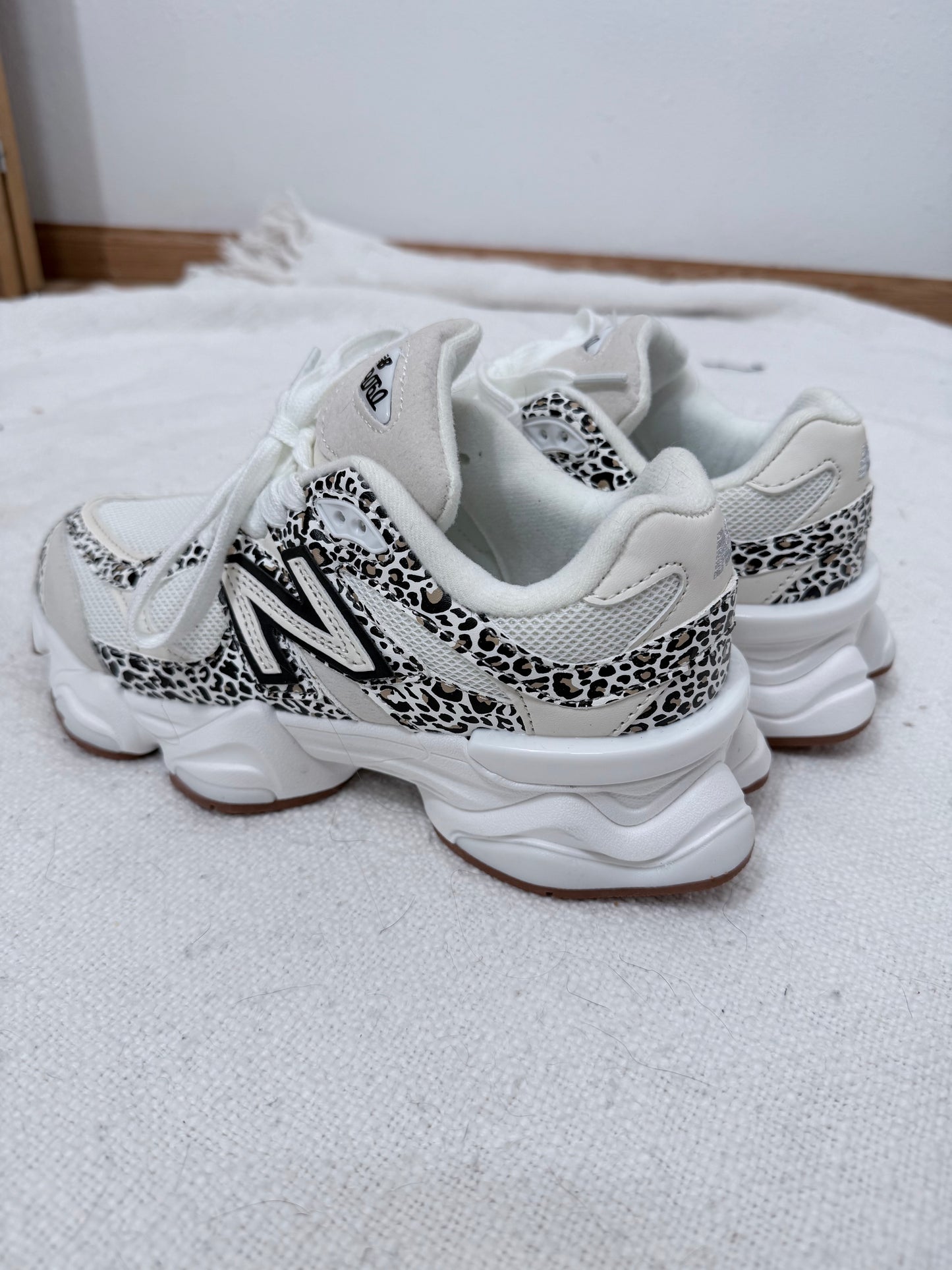 Cheetah NB 9060 Tennis Shoes - 6.5