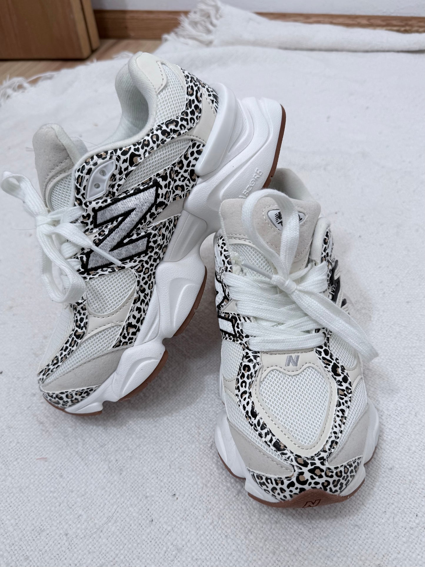 Cheetah NB 9060 Tennis Shoes - 6.5