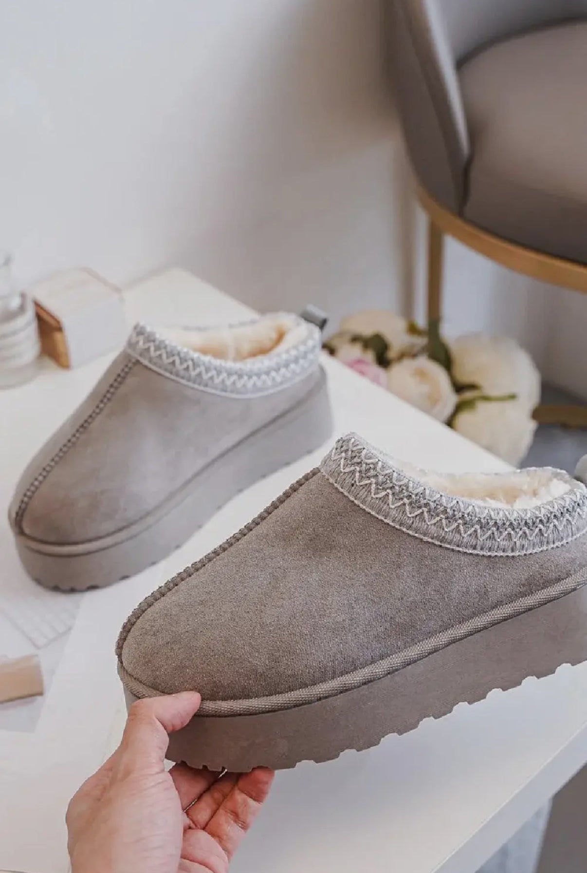 Tazz Platform Slip-Ons : Grey