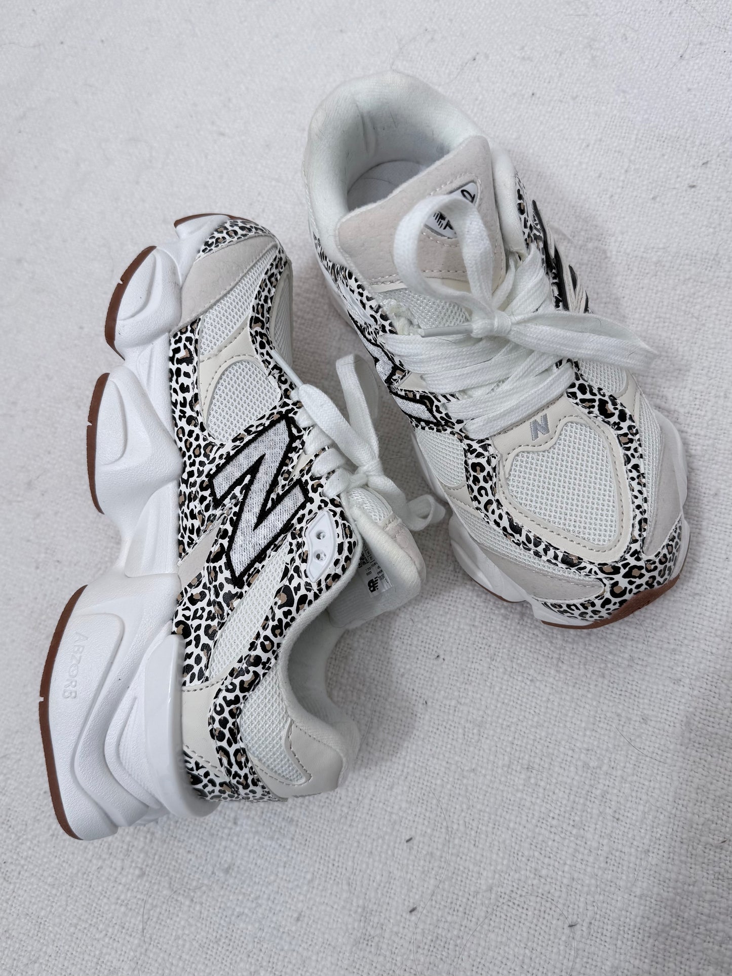 Cheetah NB 9060 Tennis Shoes - 6.5