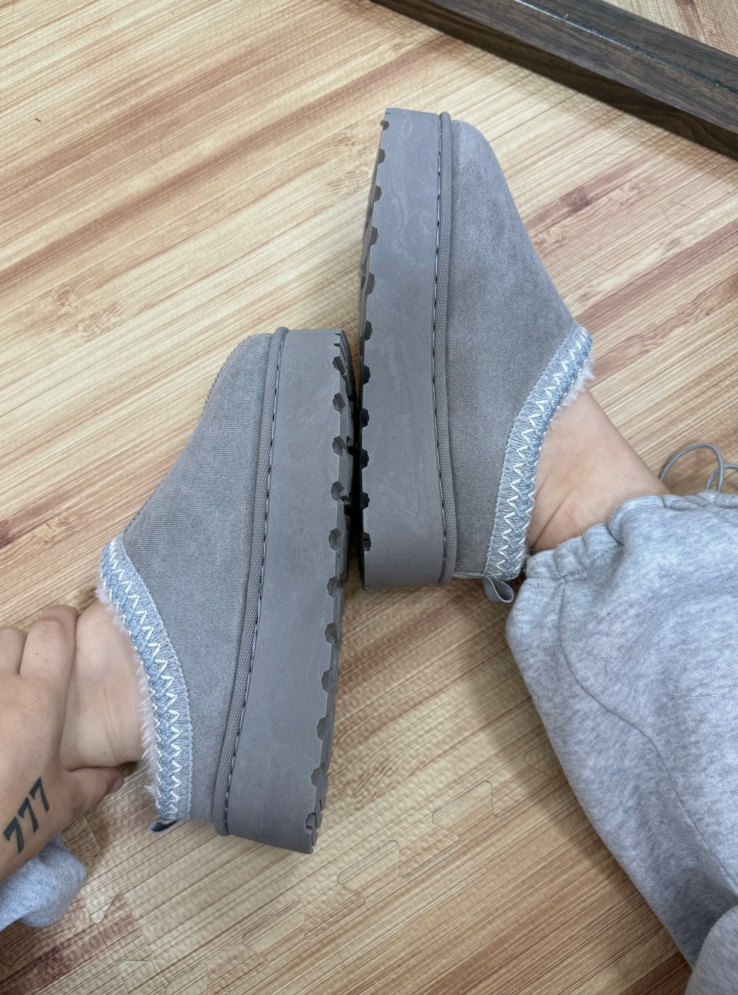 Tazz Platform Slip-Ons : Grey