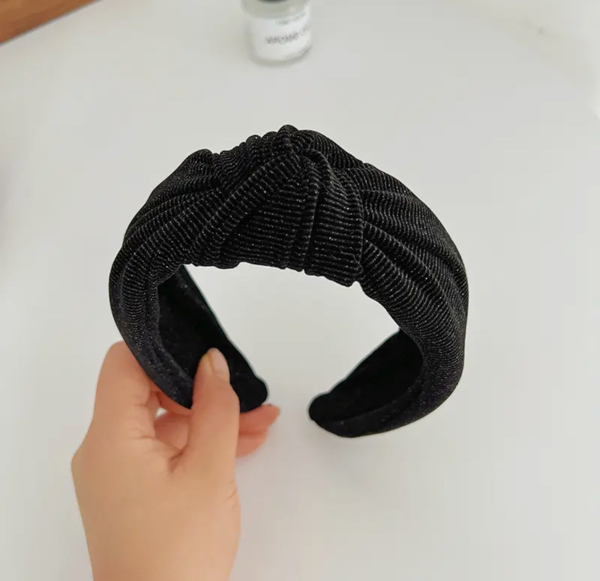 Leslie Wide Knot Headbands